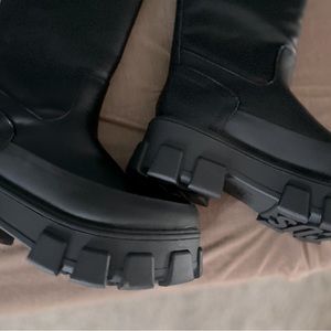 6.5 Black Circus Tall Combat boots NWT✔️✔️✔️